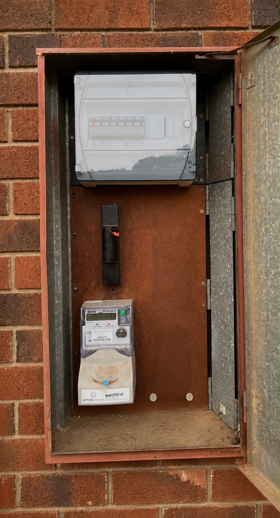 Upgraded meter box with new switchboard and smart meter